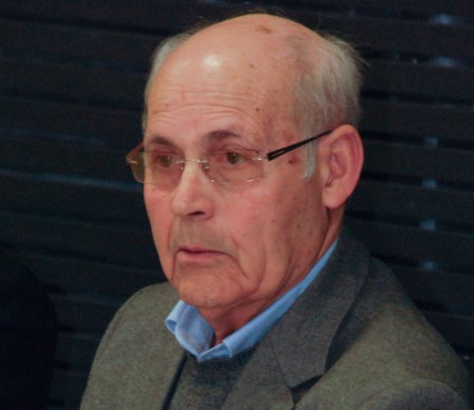 Câmara de Tavira emitiu nota de pesar e decretou um dia de luto municipal pelo falecimento do padre David Sequeira