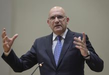 Paróquia de Castro Marim promove reflexão sobre a “transformação social e laboral” com Passos Coelho