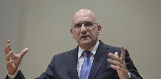 Paróquia de Castro Marim promove reflexão sobre a “transformação social e laboral” com Passos Coelho