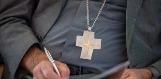 Bispo do Algarve faz primeiras nomeações, um mês após assumir a diocese