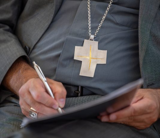 Bispo do Algarve faz primeiras nomeações, um mês após assumir a diocese