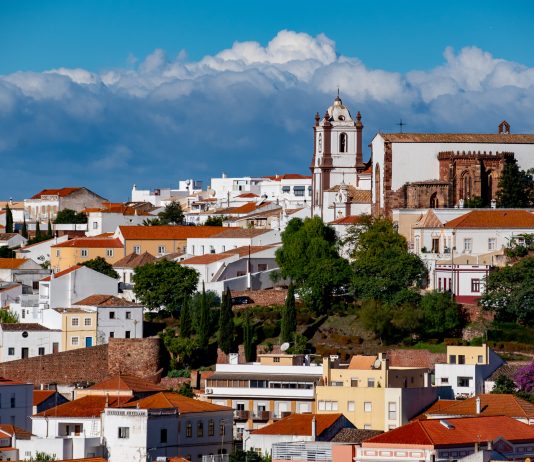 Obras na Sé de Silves incluirão ainda abertura de porta para acesso de pessoas com mobilidade reduzida