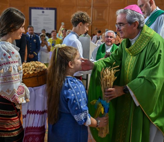 26.º Encontro dos Povos Migrantes reuniu em Loulé comunidades de mais de 20 países (c/fotorreportagem)