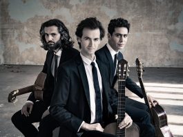 Trio Elogio atua no Colégio de Nossa Senhora do Alto