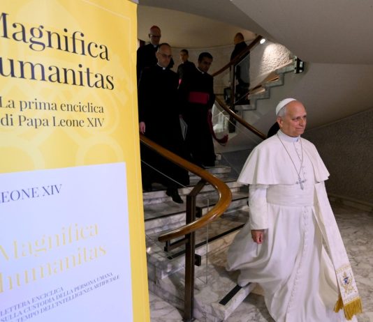 Conferência em Faro reflete sobre a primeira encíclica do Papa Leão XIV