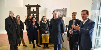 Grupos de deputados do PS e de elementos da comunidade judaica visitaram a exposição do “Pentateuco de Faro”