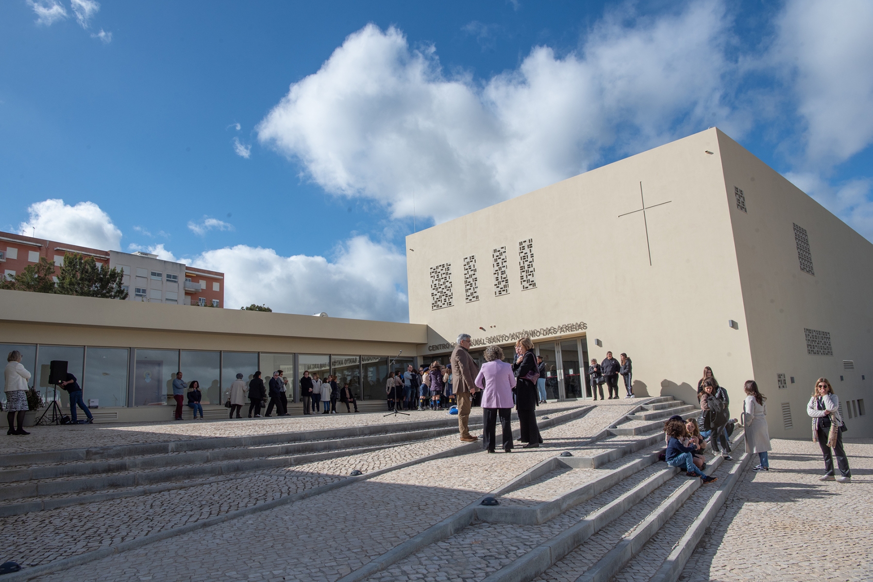 Inauguracao_centro_paroquial_armacao_pera2