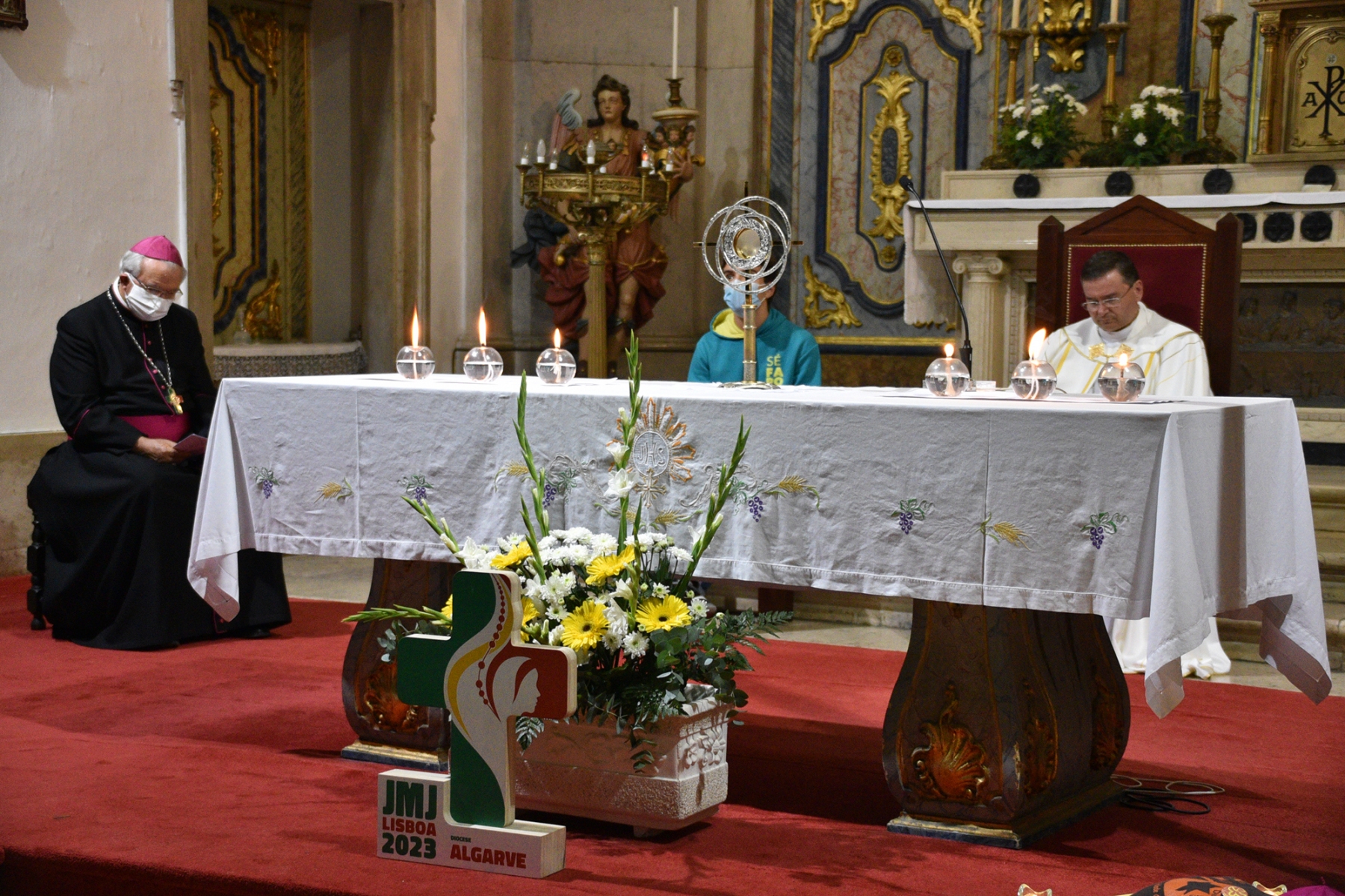 Chegada_simbolos_jmj_vrsa-51