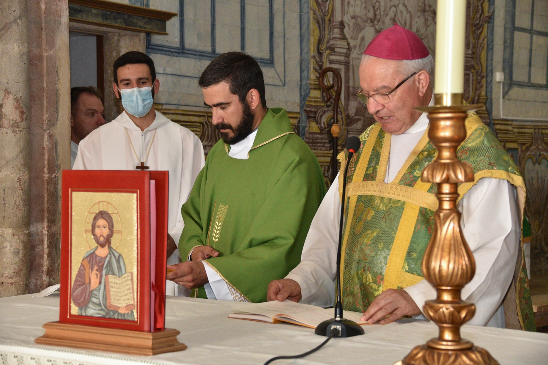 Entrada_padre_antonio_moitinho_alvor-10