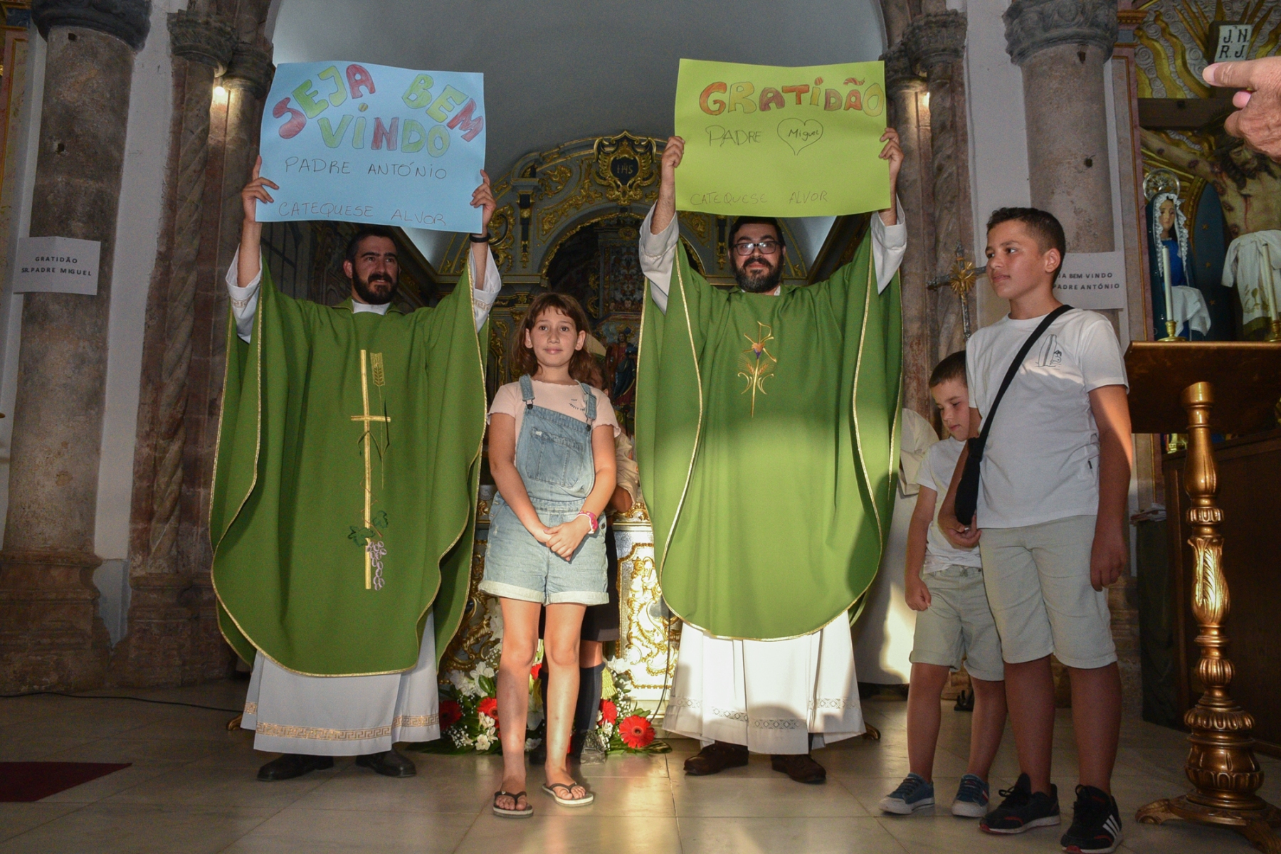 Entrada_padre_antonio_moitinho_alvor-23
