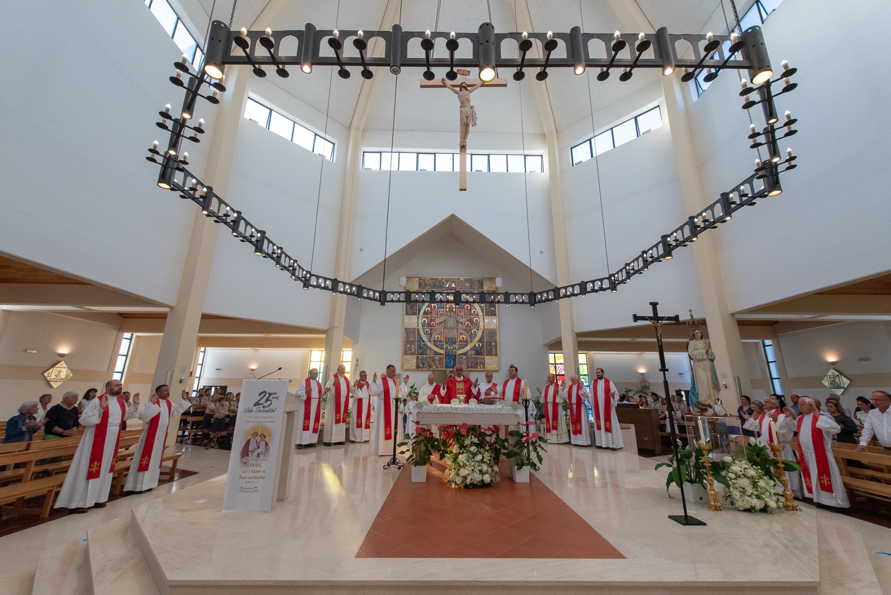 30Eucaristia_bodas_prata_sacerdotais_padre_jose_joaquim_campoa