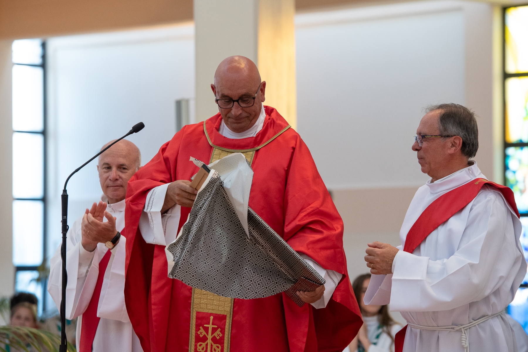 35Eucaristia_bodas_prata_sacerdotais_padre_jose_joaquim_campoa