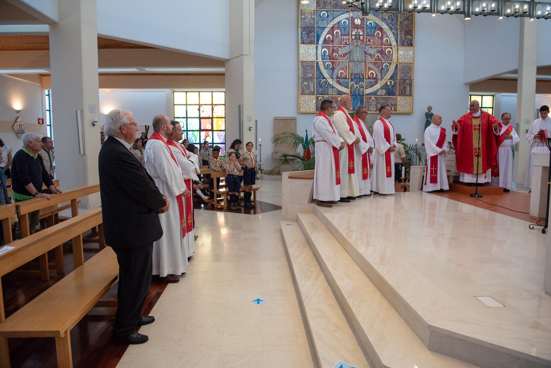 41Eucaristia_bodas_prata_sacerdotais_padre_jose_joaquim_campoa