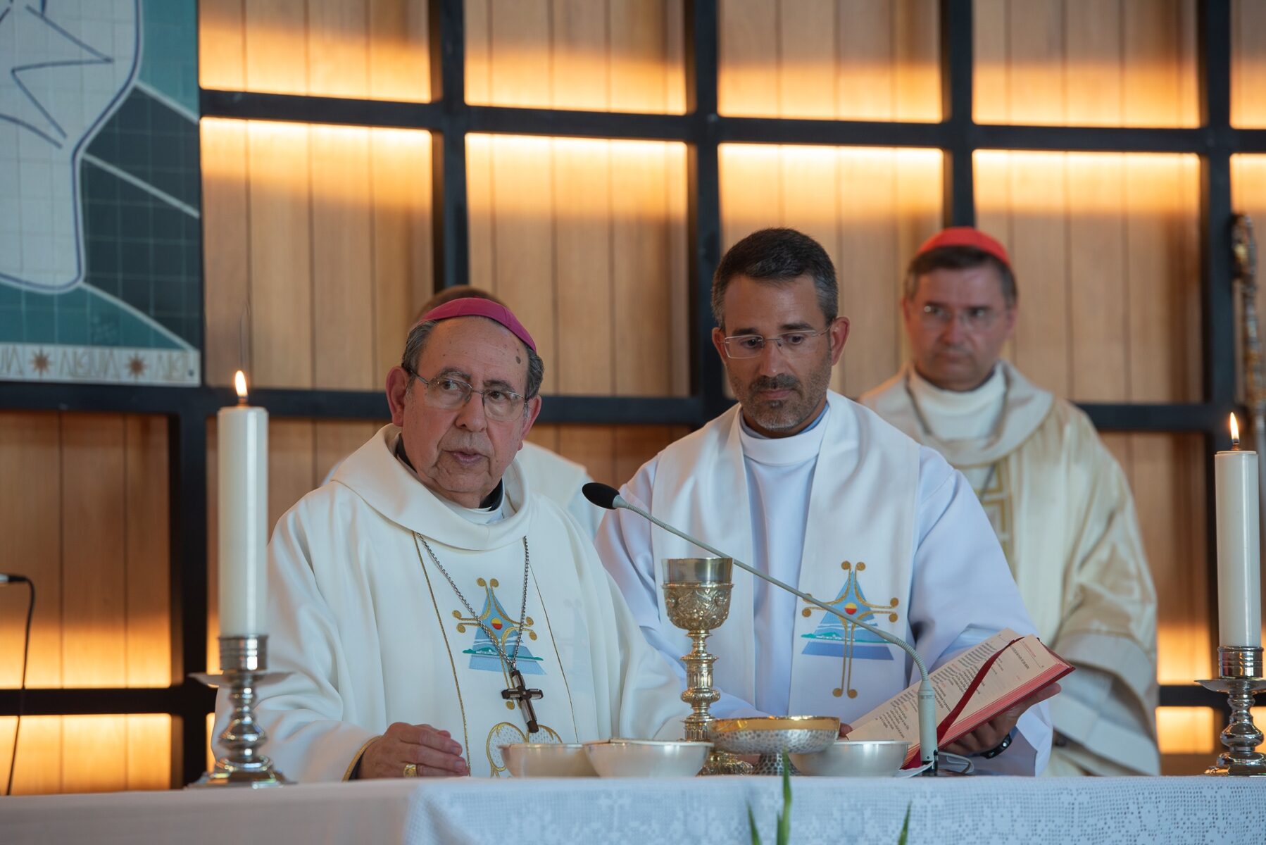 Eucaristia_25_anos_ordenacao_episcopal_d_antonio_carrinho26