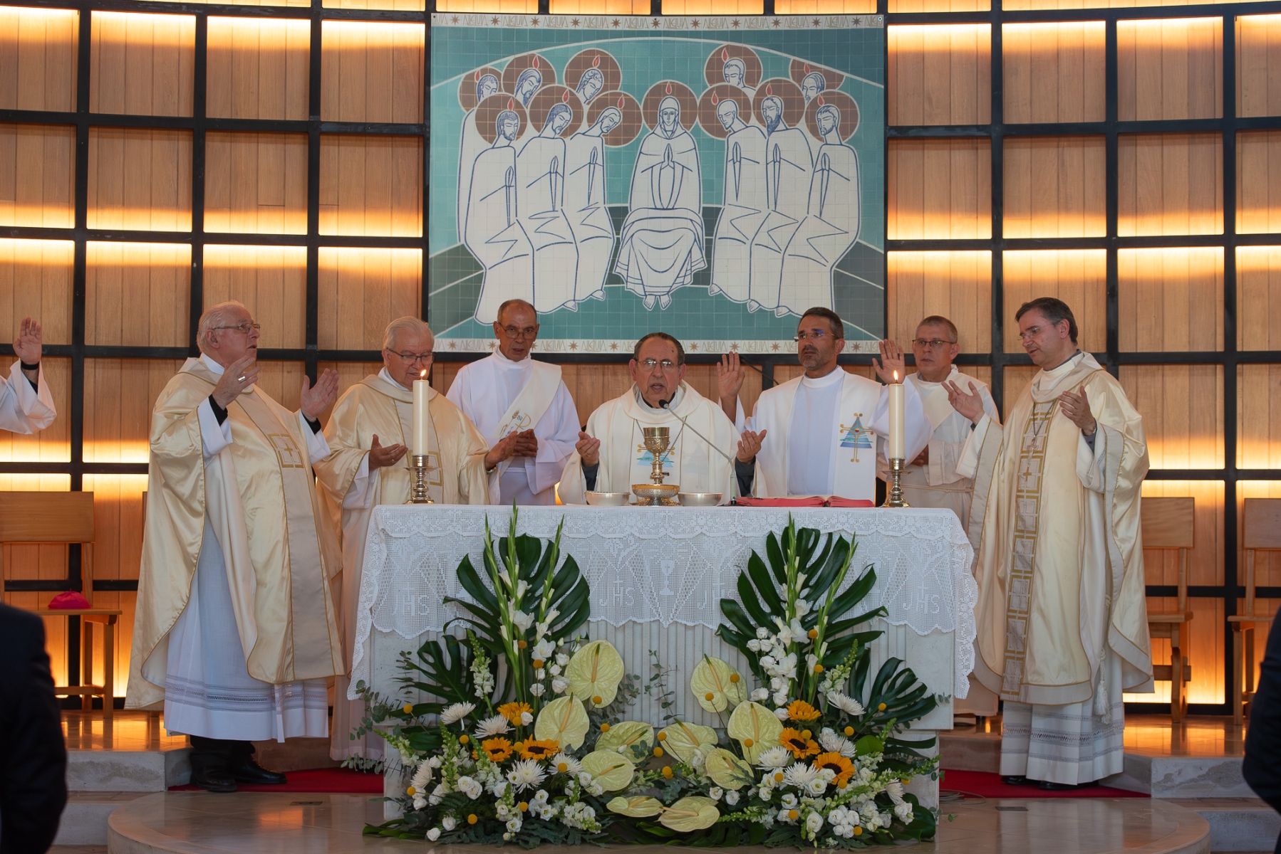 Eucaristia_25_anos_ordenacao_episcopal_d_antonio_carrinho28