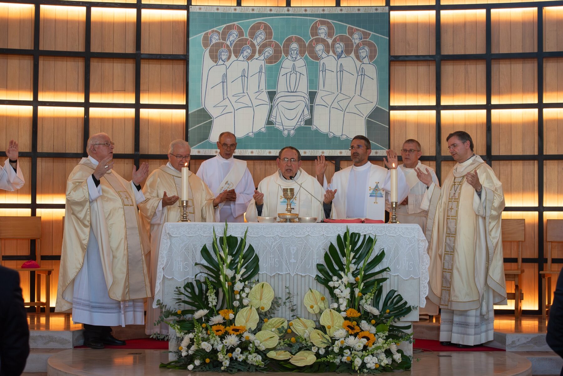 Eucaristia_25_anos_ordenacao_episcopal_d_antonio_carrinho28