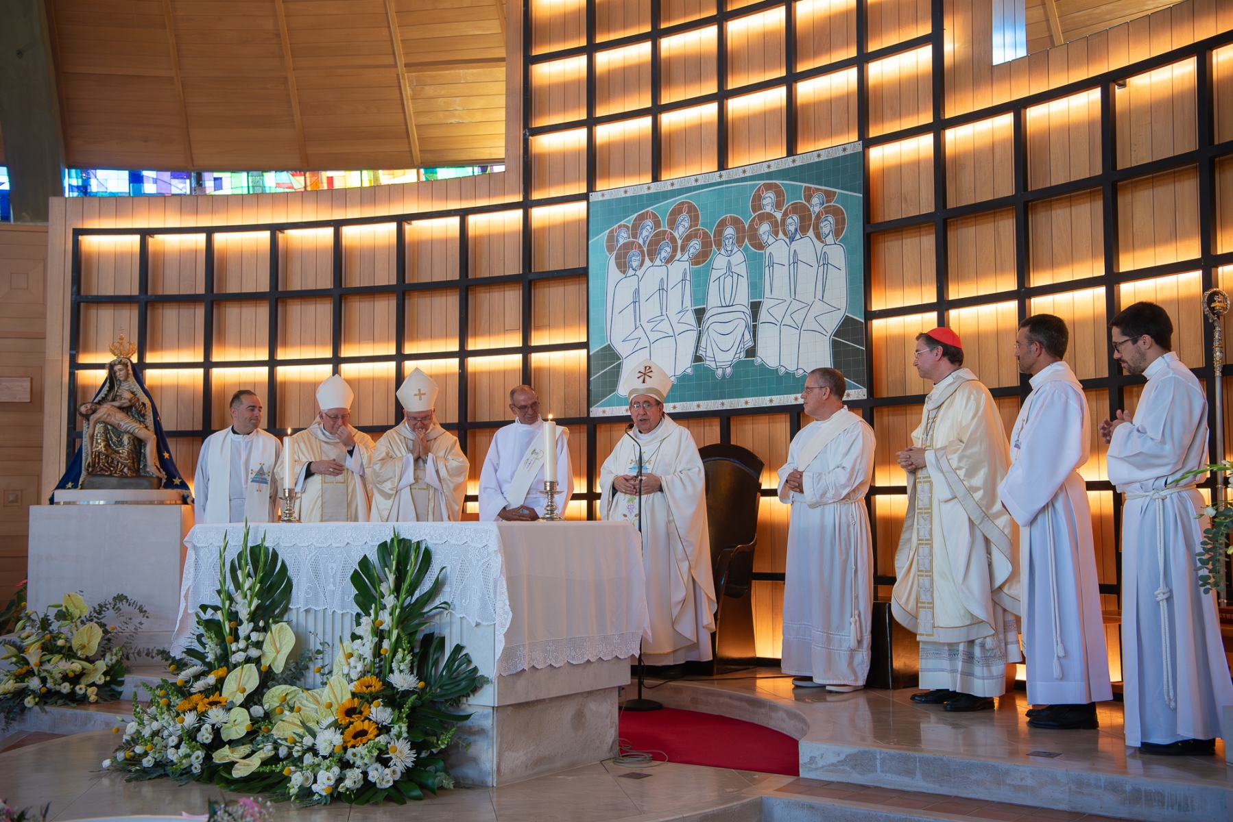 Eucaristia_25_anos_ordenacao_episcopal_d_antonio_carrinho37
