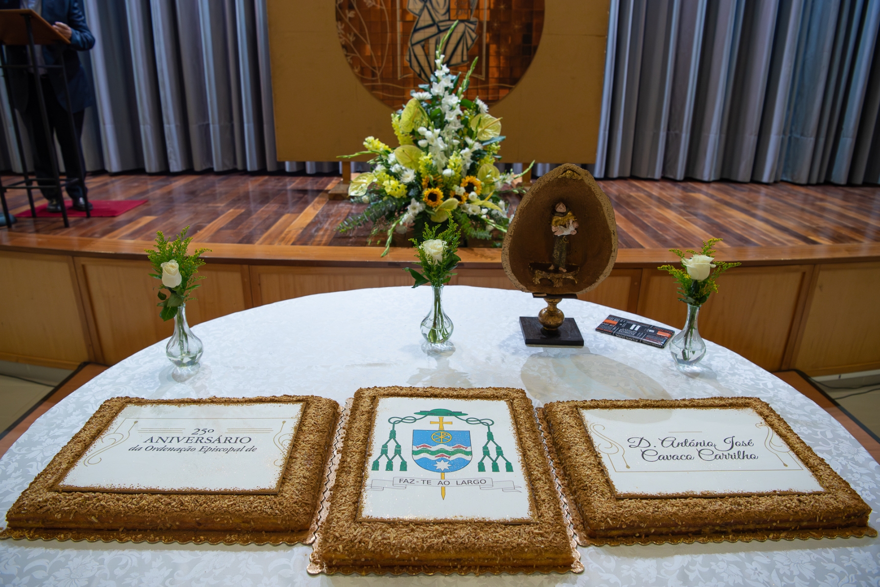 Eucaristia_25_anos_ordenacao_episcopal_d_antonio_carrinho40