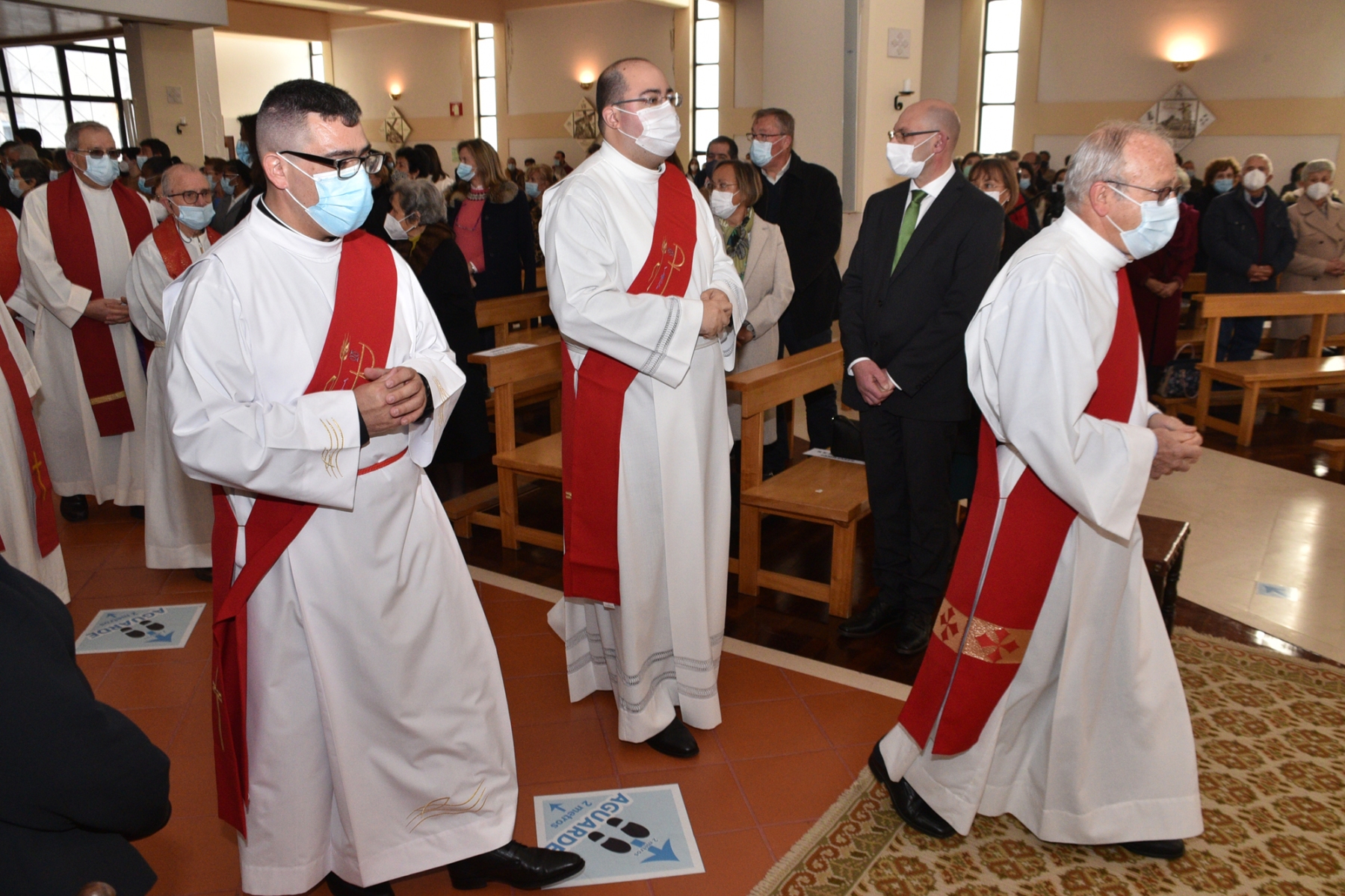 Ordenacao_sacerdotal_padres_fabio_pedro_samuel_camacho-10