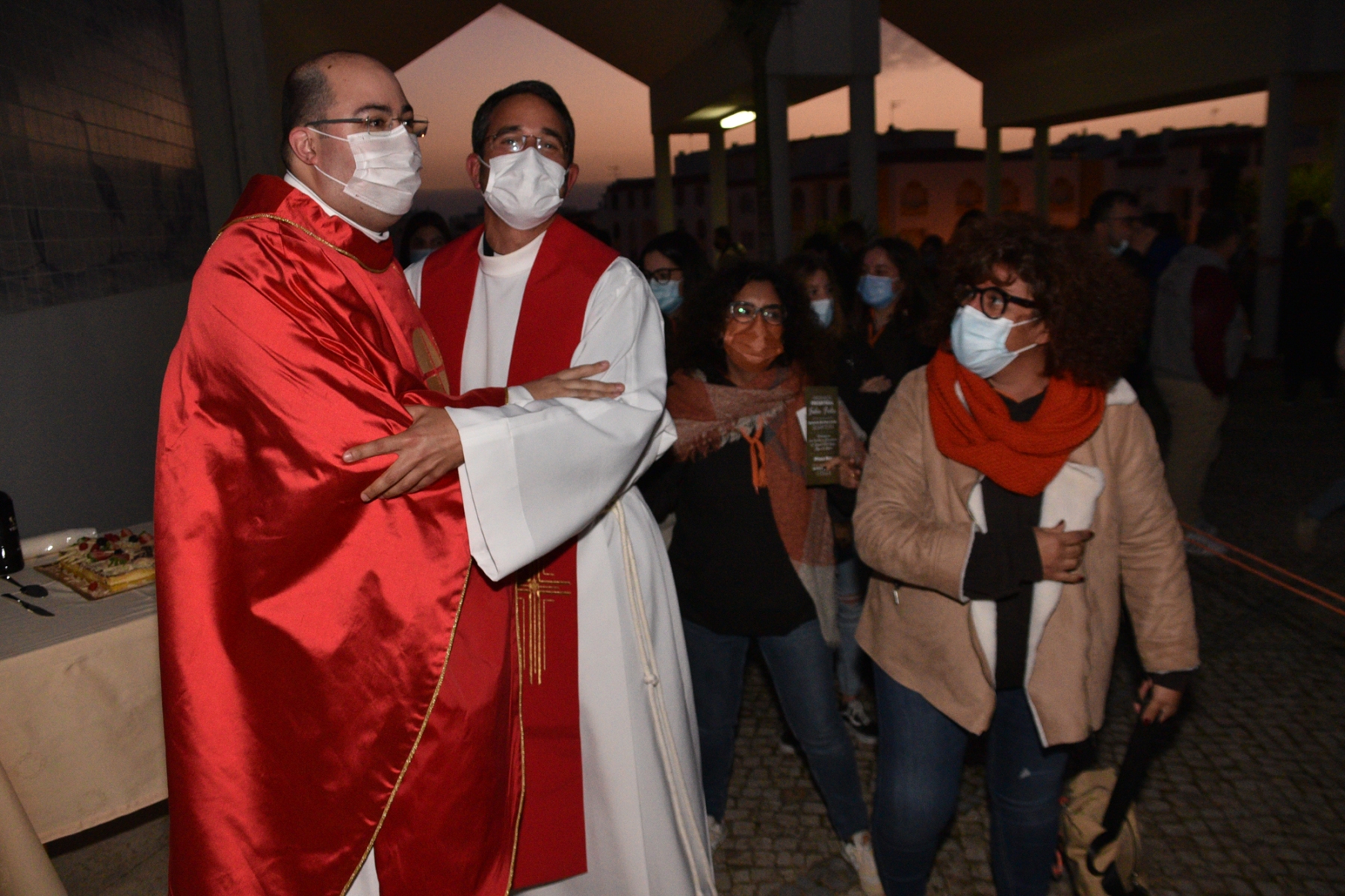 Ordenacao_sacerdotal_padres_fabio_pedro_samuel_camacho-104