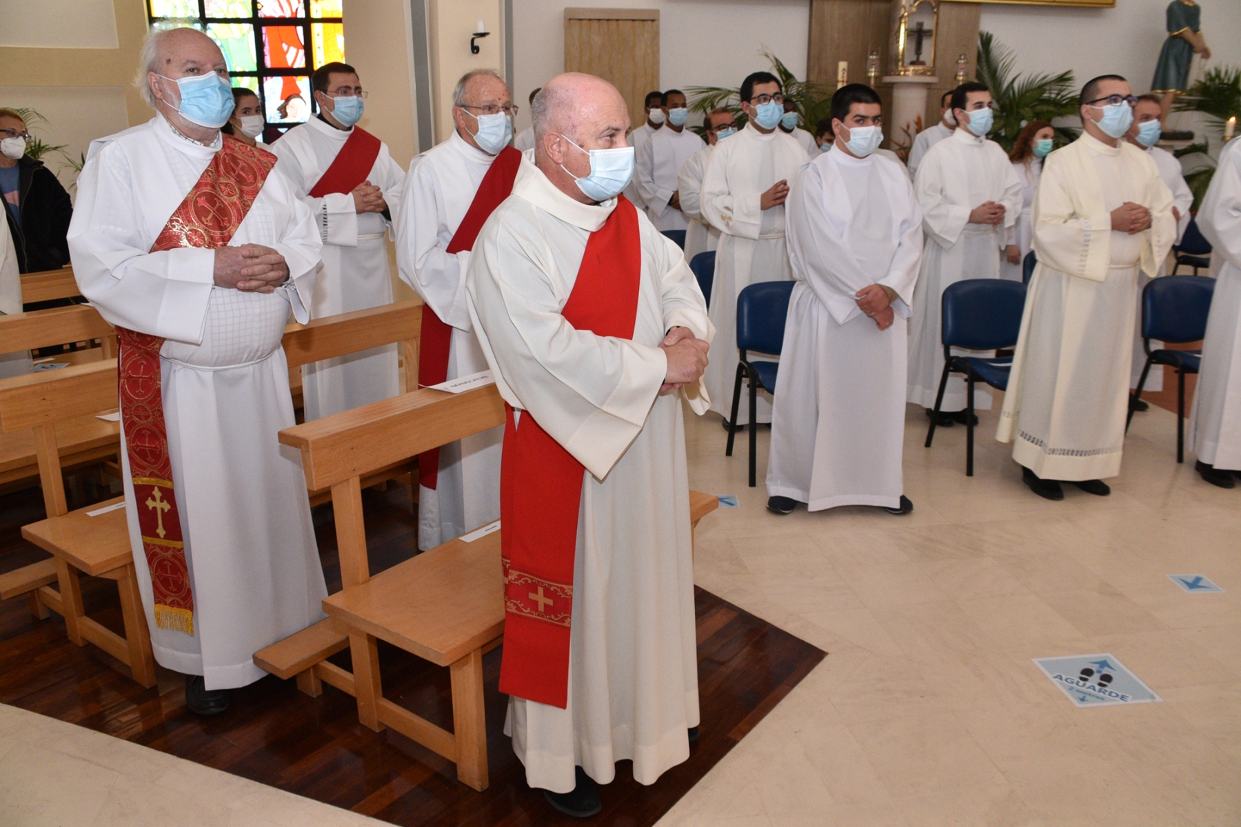 Ordenacao_sacerdotal_padres_fabio_pedro_samuel_camacho-26