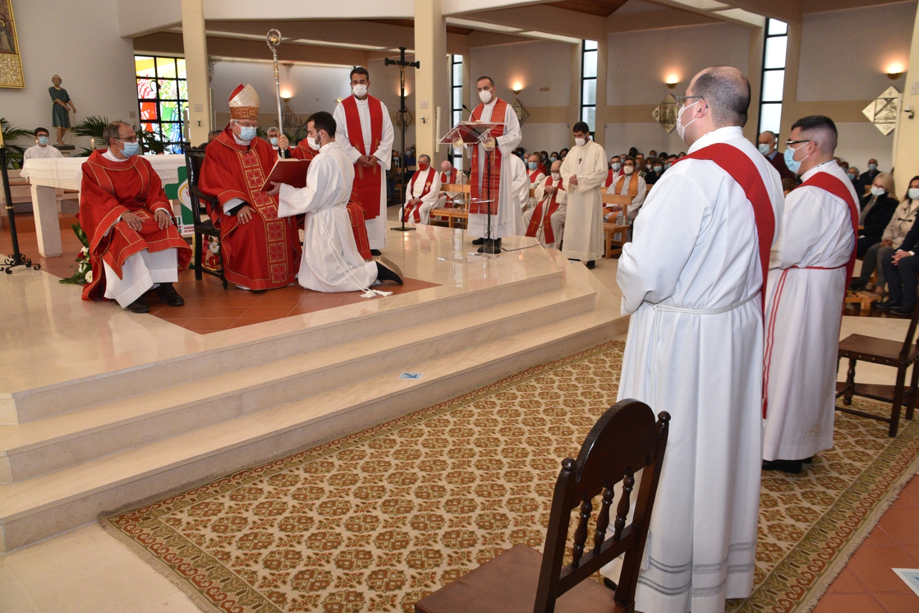 Ordenacao_sacerdotal_padres_fabio_pedro_samuel_camacho-32