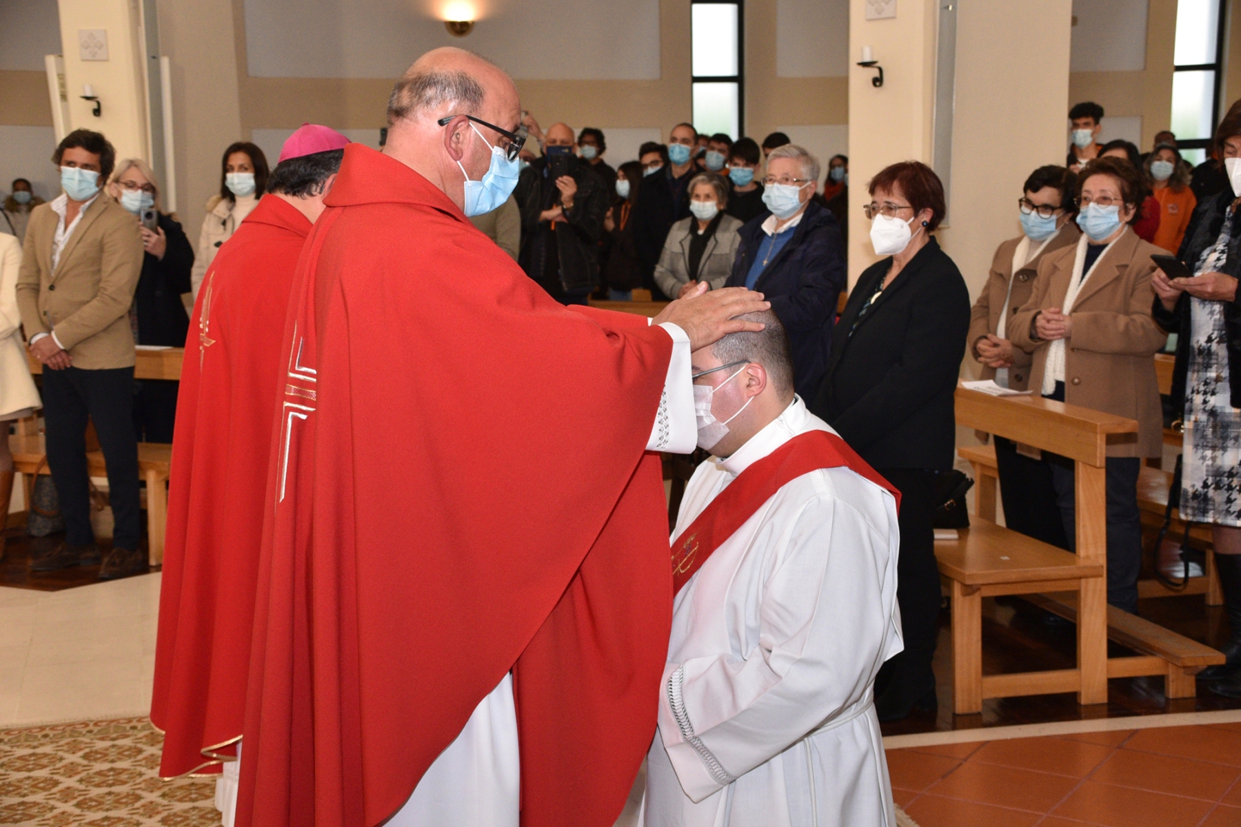 Ordenacao_sacerdotal_padres_fabio_pedro_samuel_camacho-51