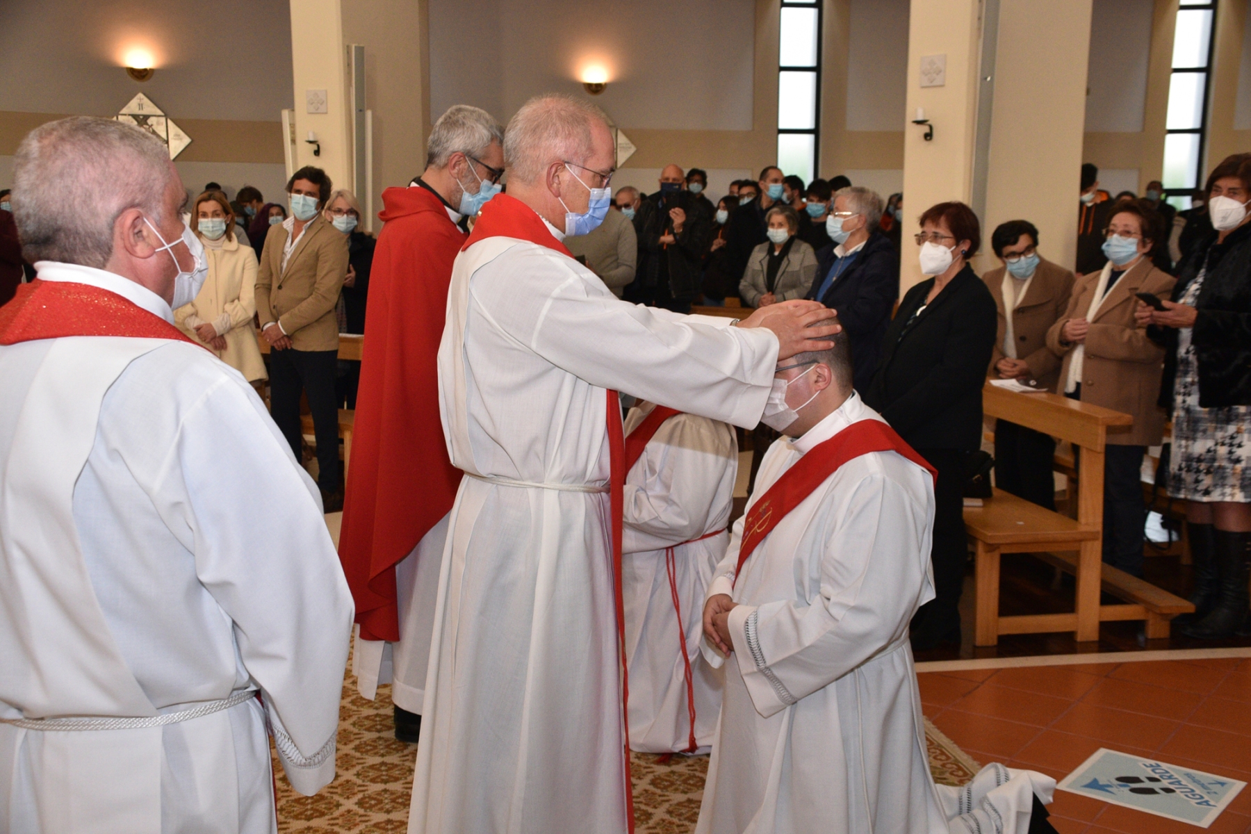 Ordenacao_sacerdotal_padres_fabio_pedro_samuel_camacho-54