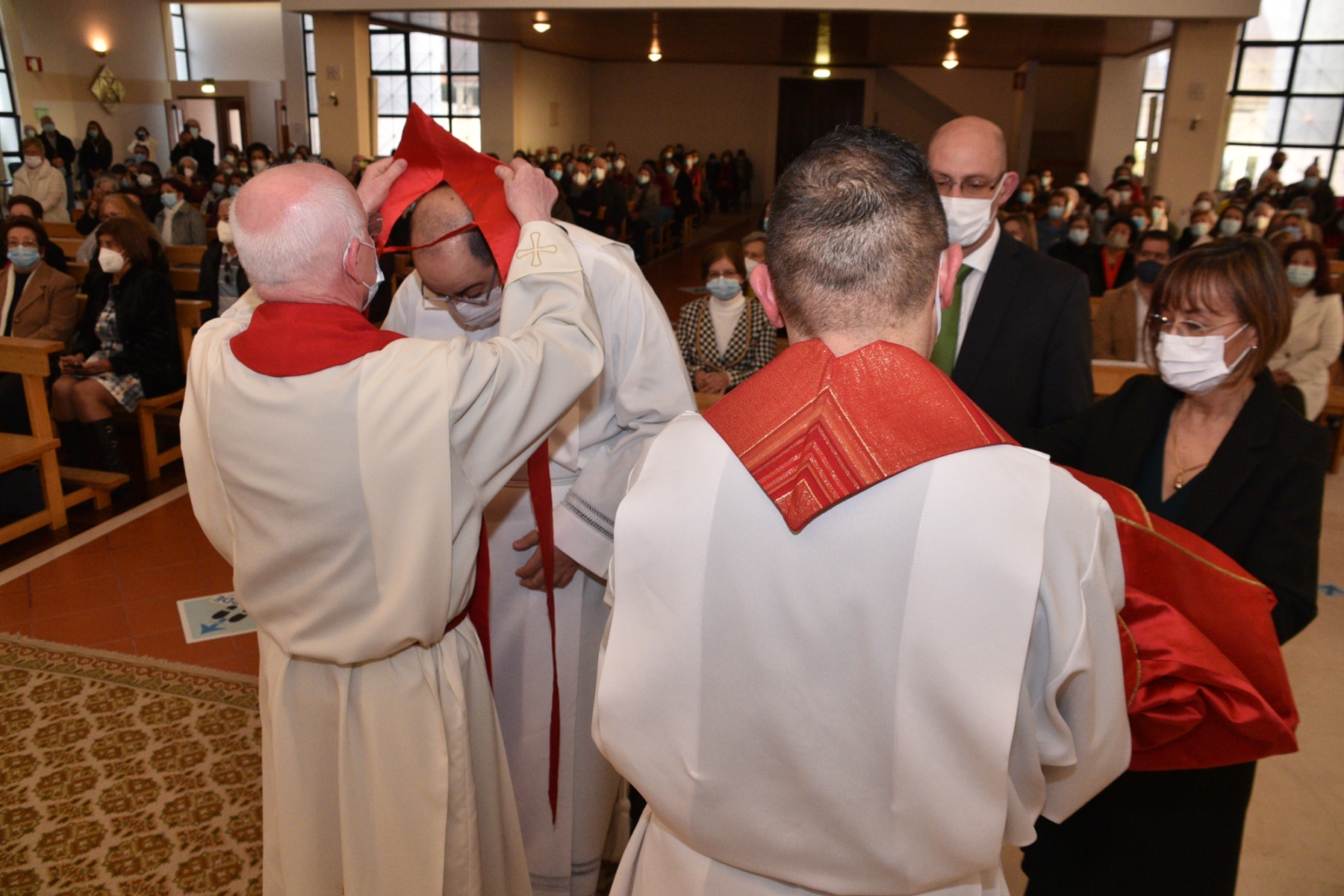 Ordenacao_sacerdotal_padres_fabio_pedro_samuel_camacho-67