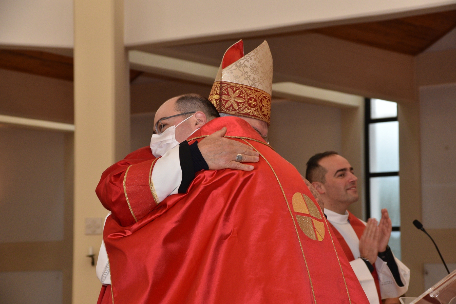 Ordenacao_sacerdotal_padres_fabio_pedro_samuel_camacho-78