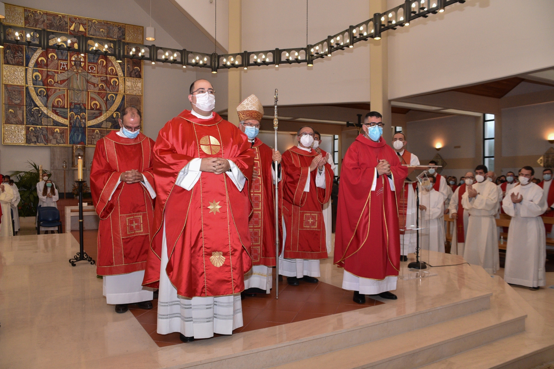 Ordenacao_sacerdotal_padres_fabio_pedro_samuel_camacho-79