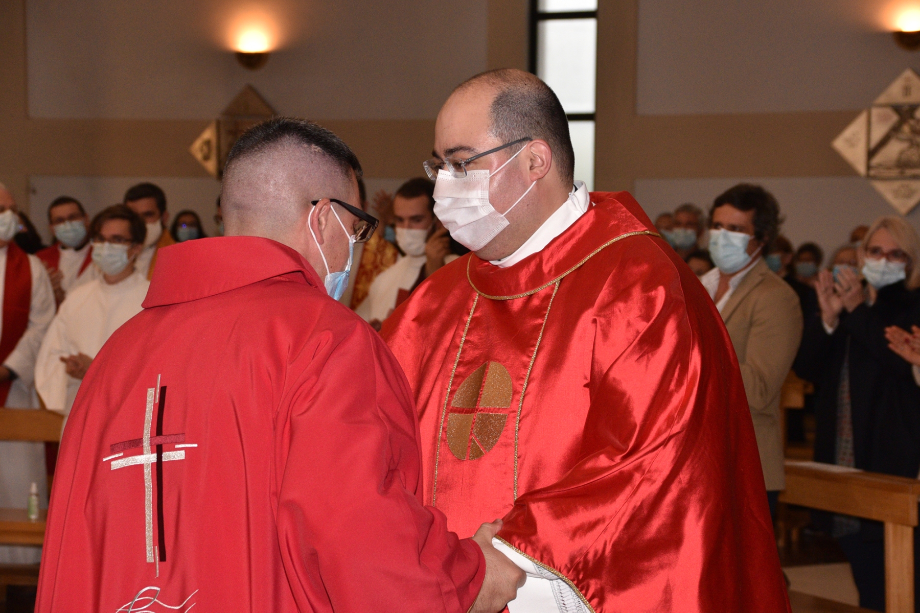 Ordenacao_sacerdotal_padres_fabio_pedro_samuel_camacho-80
