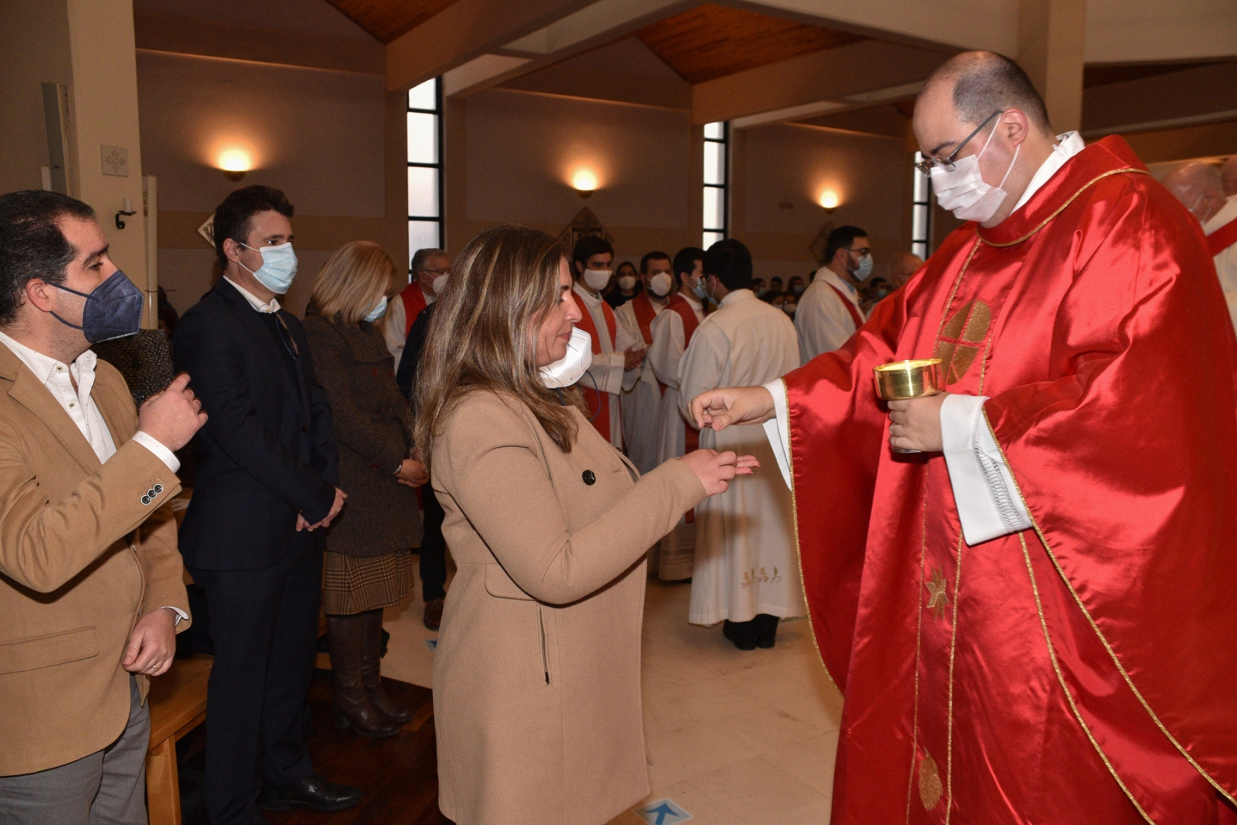 Ordenacao_sacerdotal_padres_fabio_pedro_samuel_camacho-88