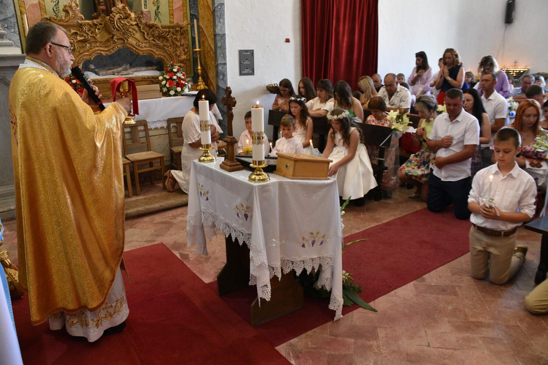 Primeira_comunhao_igreja_greco_catolica_ucraniana_algarve-26