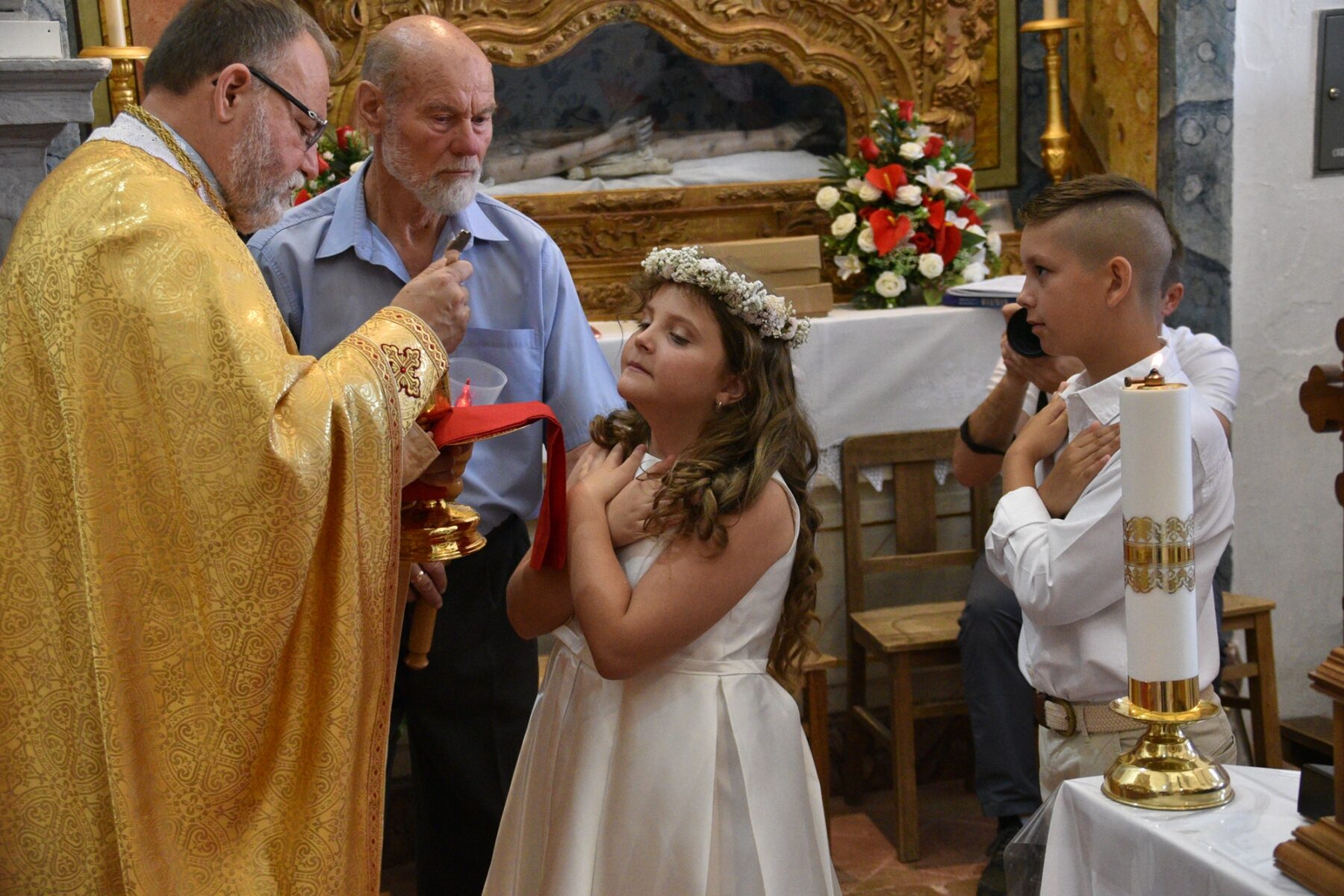Primeira_comunhao_igreja_greco_catolica_ucraniana_algarve-30