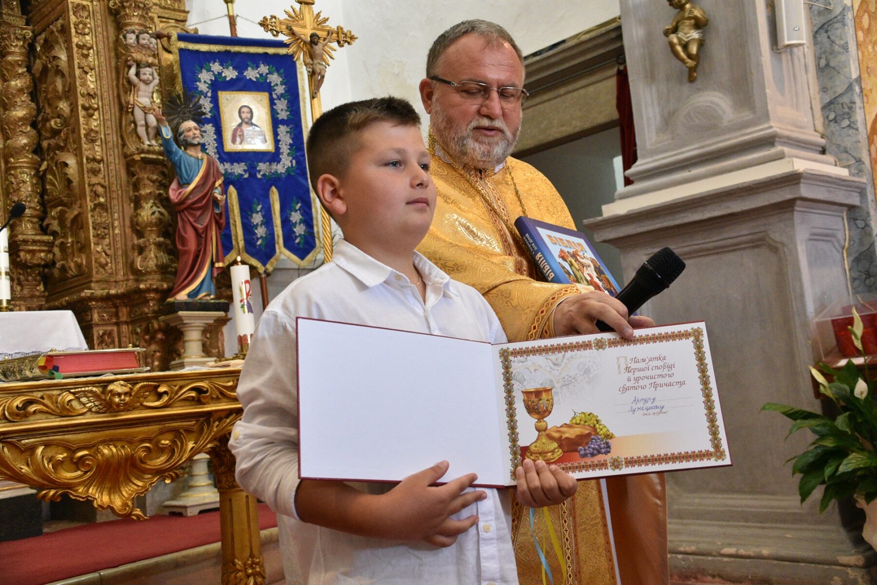 Primeira_comunhao_igreja_greco_catolica_ucraniana_algarve-49