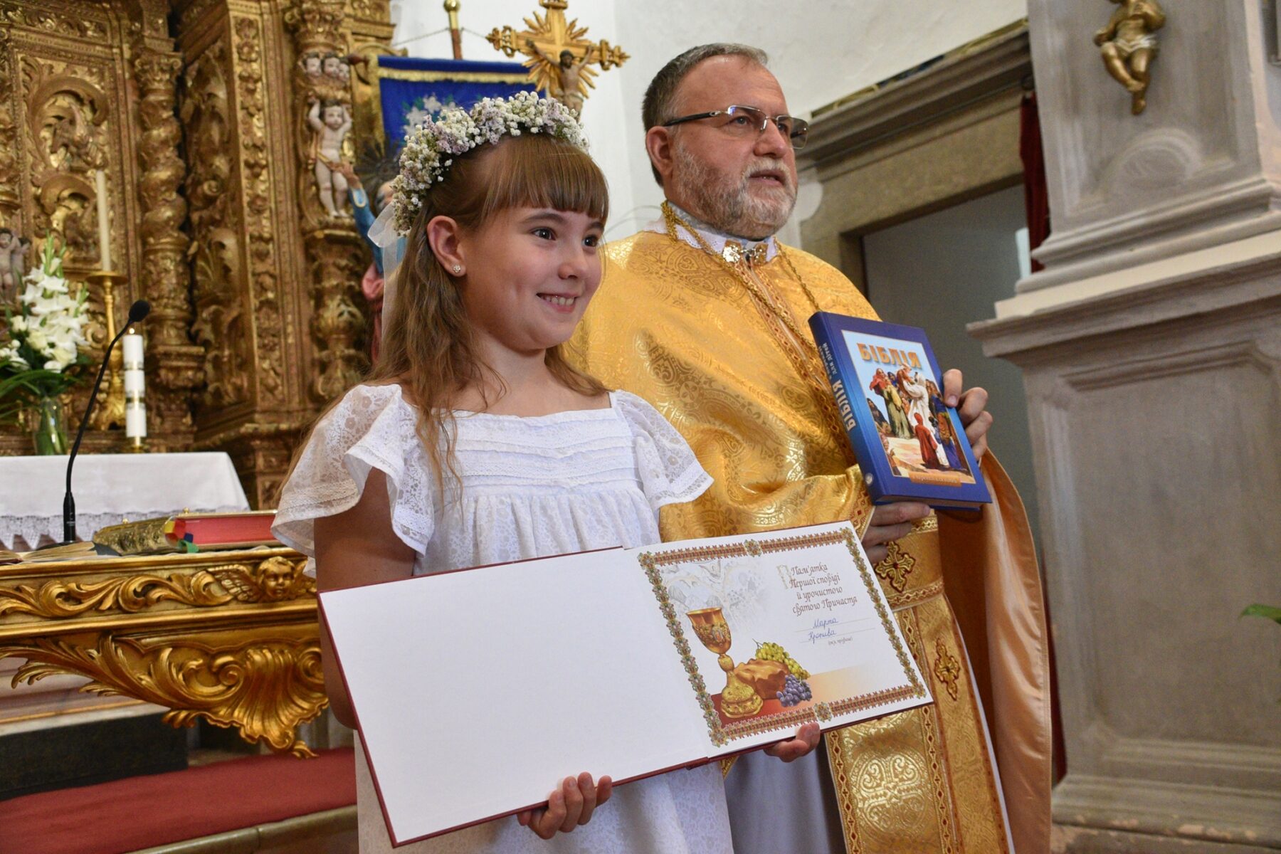 Primeira_comunhao_igreja_greco_catolica_ucraniana_algarve-51