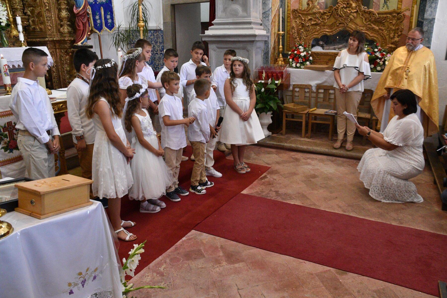 Primeira_comunhao_igreja_greco_catolica_ucraniana_algarve-56