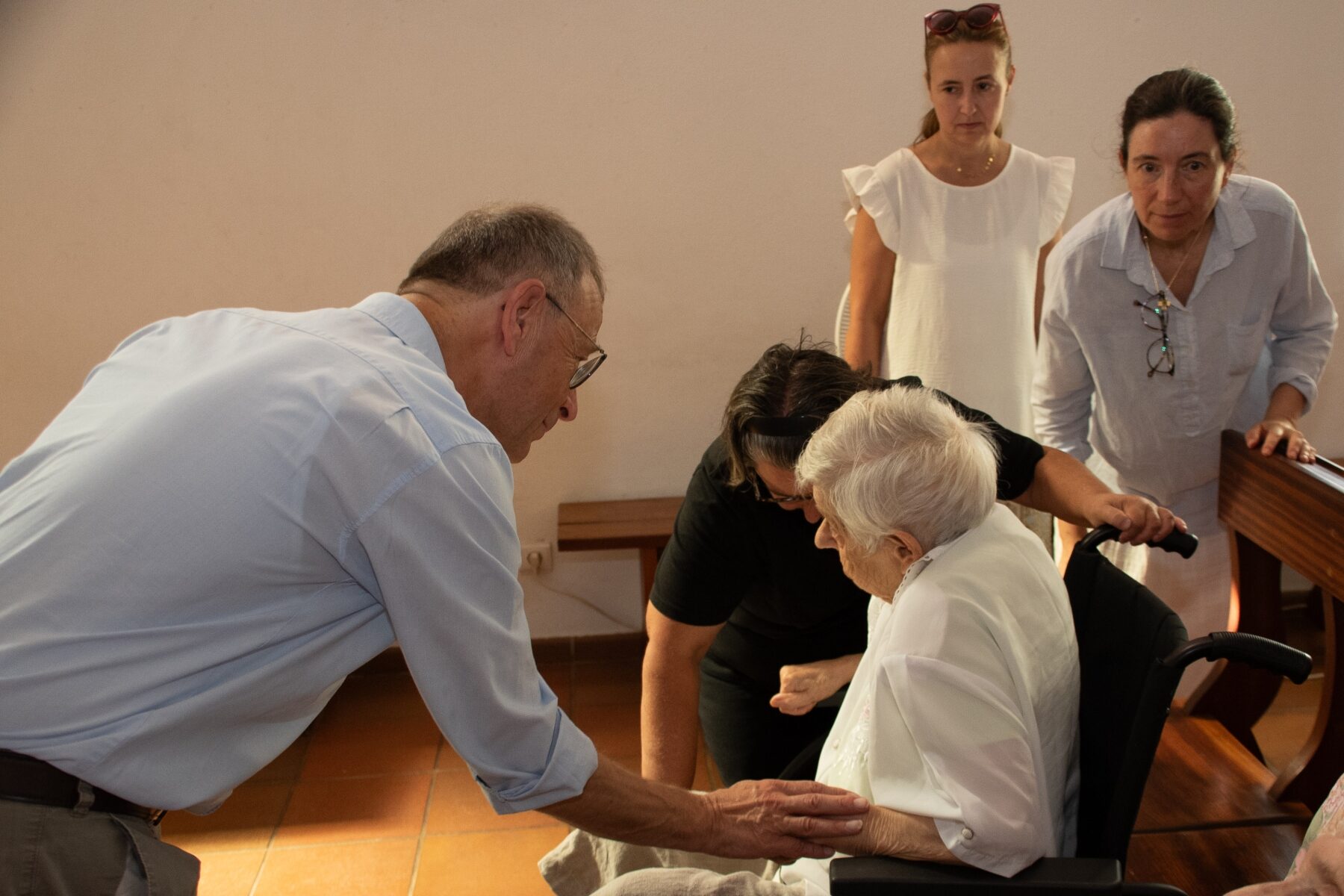 Visita_prior_taize_missionarias_caridade25
