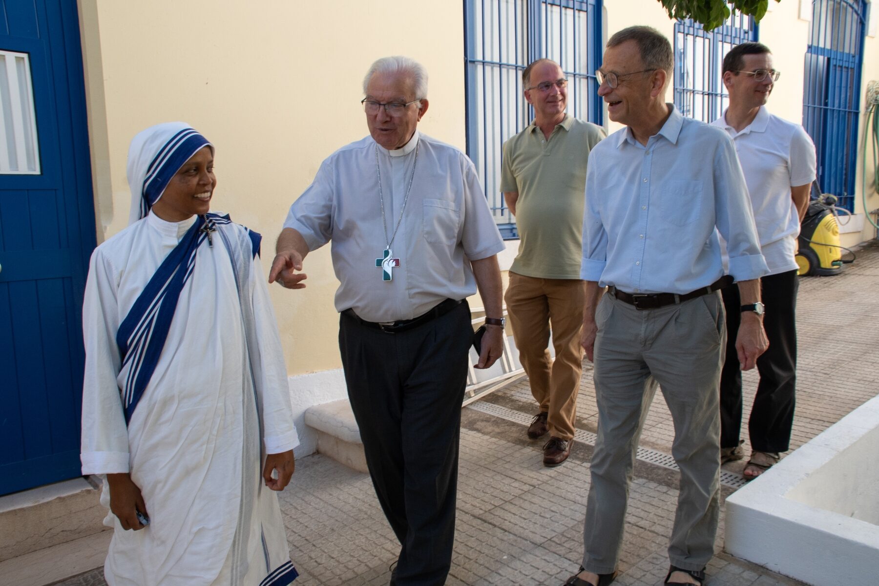 Visita_prior_taize_missionarias_caridade27