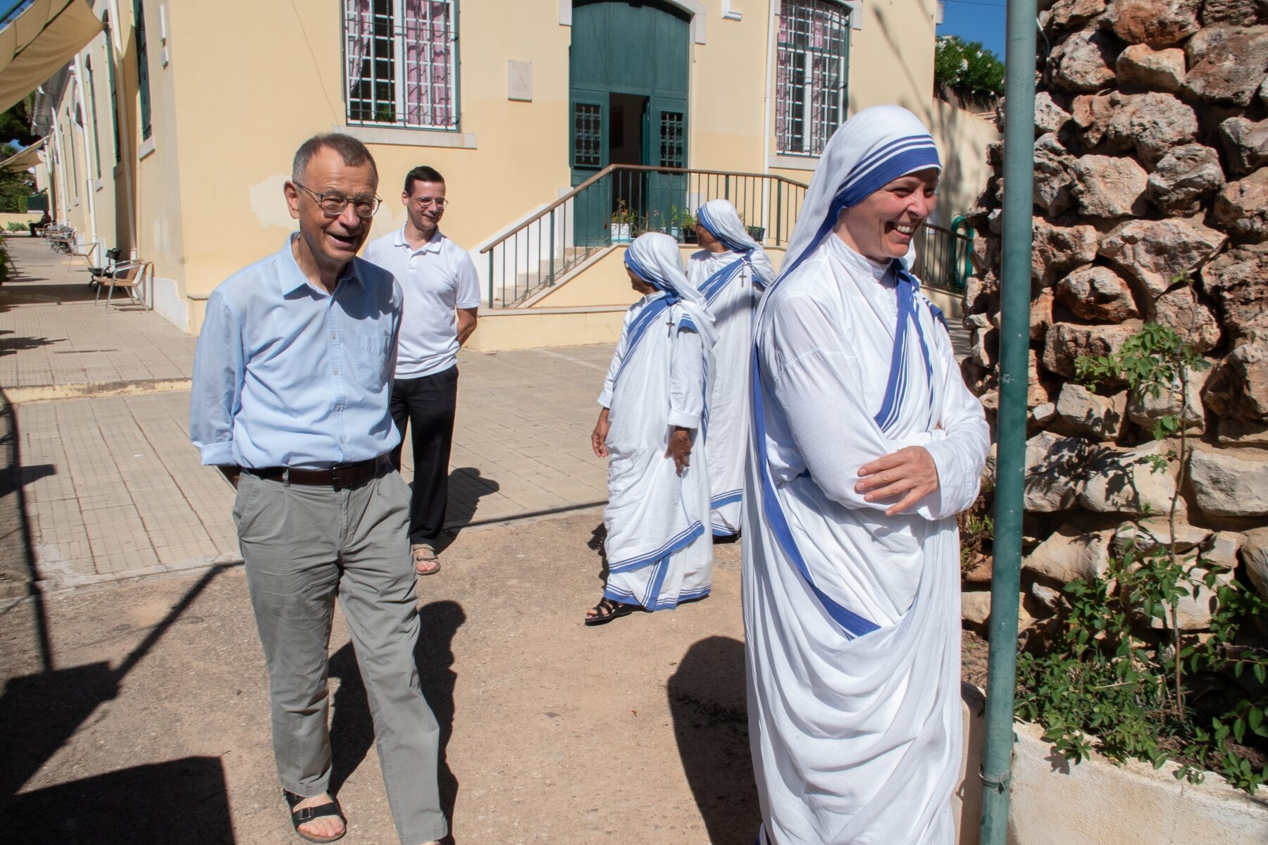 Visita_prior_taize_missionarias_caridade37