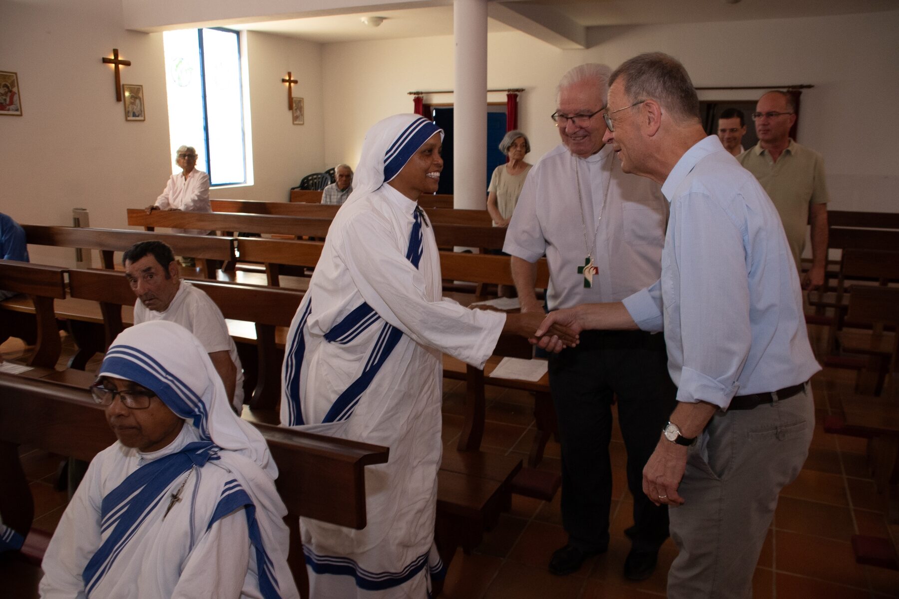 Visita_prior_taize_missionarias_caridade4