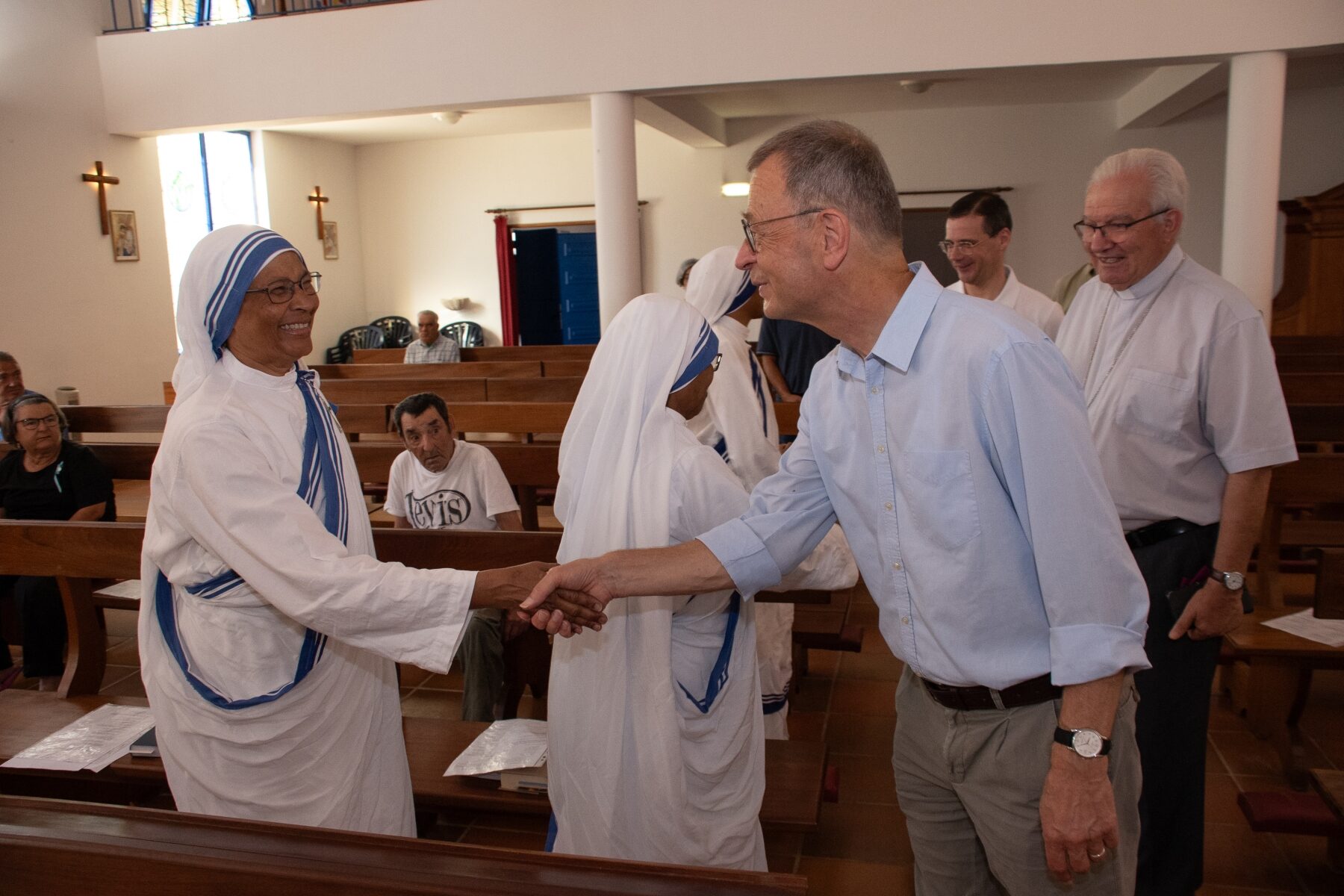 Visita_prior_taize_missionarias_caridade6